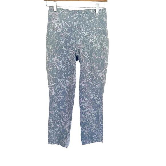 Lululemon Crop (Hi-Rise) *21” Leggings Size 6 - Picture 4 of 10